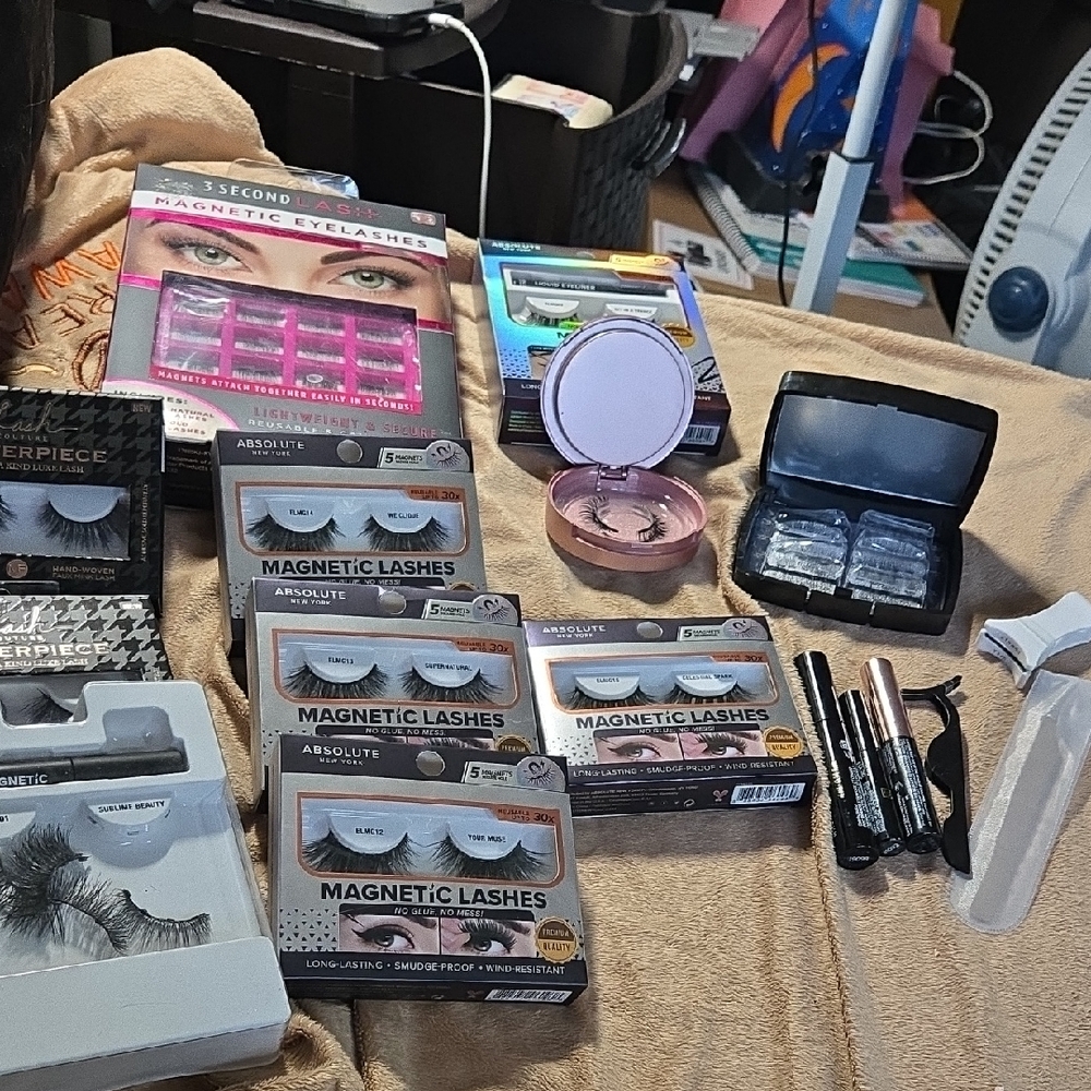 Magnetic Eyelashes and Liner Set